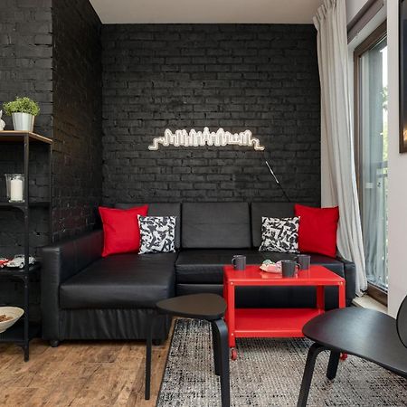 Stylish & Trendy 1 Bedroom Apartment Wola With Parking By Renters Warszawa Eksteriør bilde