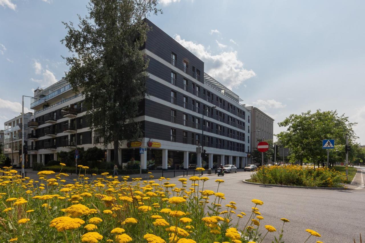 Stylish & Trendy 1 Bedroom Apartment Wola With Parking By Renters Warszawa Eksteriør bilde
